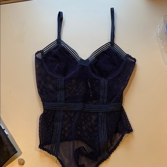 LF bodysuit - Picture 2 of 4